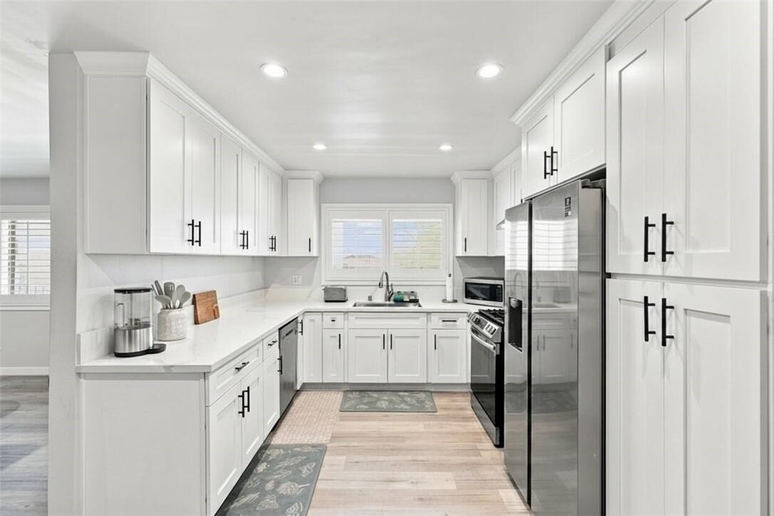 5354 Lindley Avenue #209, Encino, CA 91316, 3 bedroom 2 bath condo for sale, photo 16 of 33