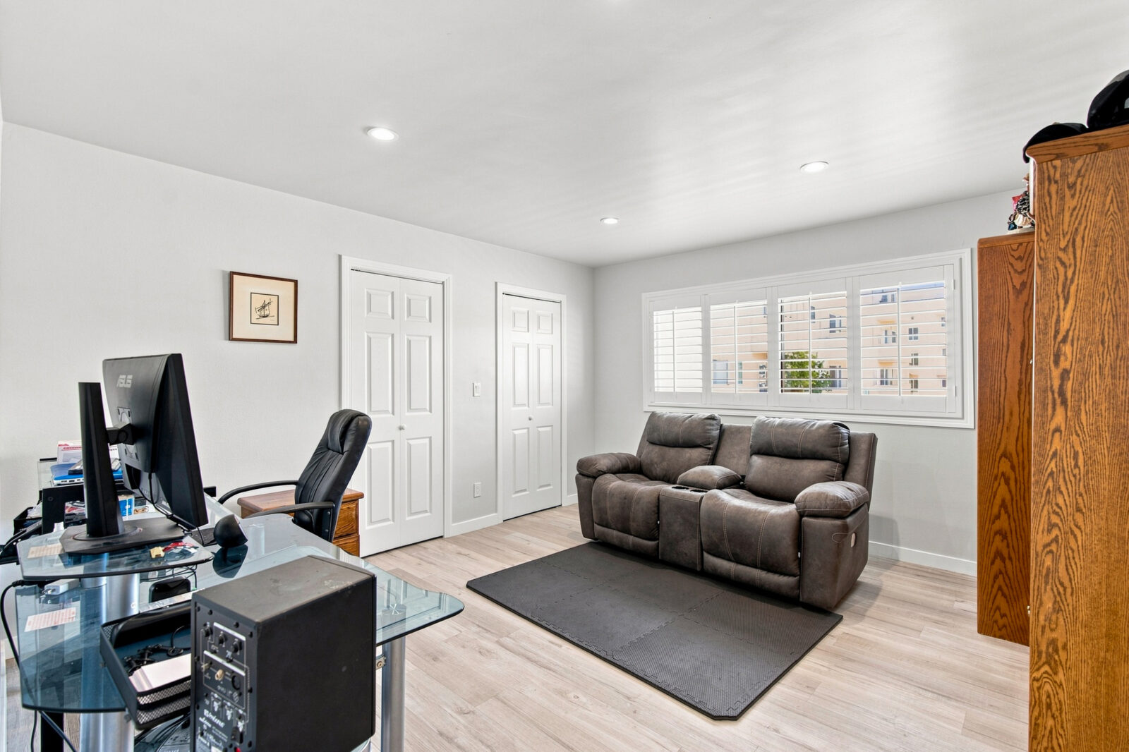 5354 Lindley Avenue #209, Encino, CA 91316, 3 bedroom 2 bath condo for sale, photo 24 of 33
